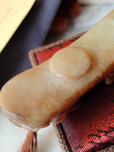 古玩玉器大尺寸岫玉雕“蒼龍教子”帶鉤拍賣,當前價格999元