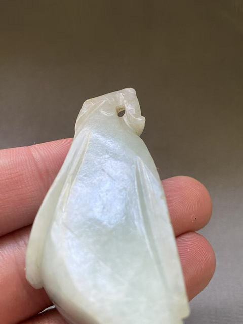 古玩玉器(一口價放漏)清代翡翠雕“瓜果墜”拍賣,當前價格4500元