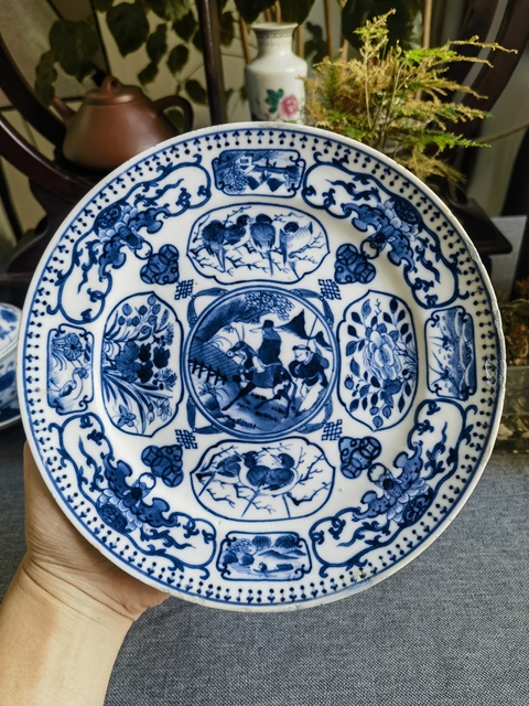 古玩陶瓷清中期青花山水人物紋折腰盤拍賣,當(dāng)前價格0元