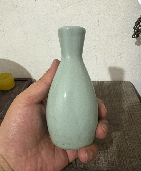 古玩陶瓷民國時期青釉酒壺拍賣,當前價格500元