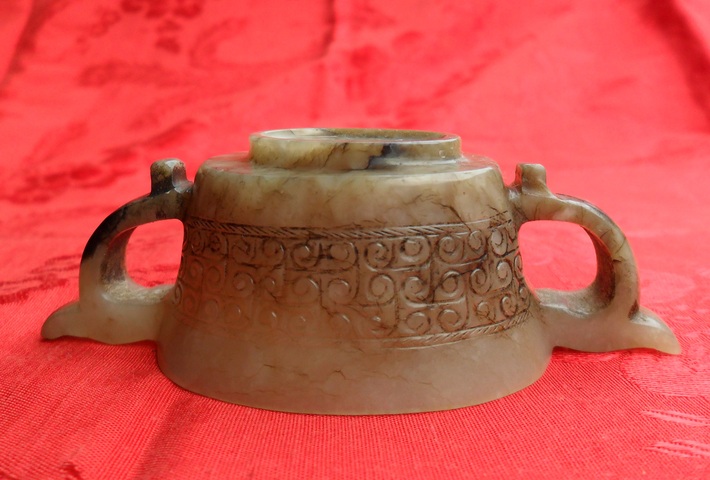 古玩玉器仿古地方玉杯真品鑒賞圖