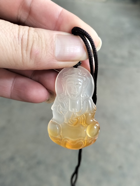 古玩玉器玉髓雕“觀音”掛件真品鑒賞圖