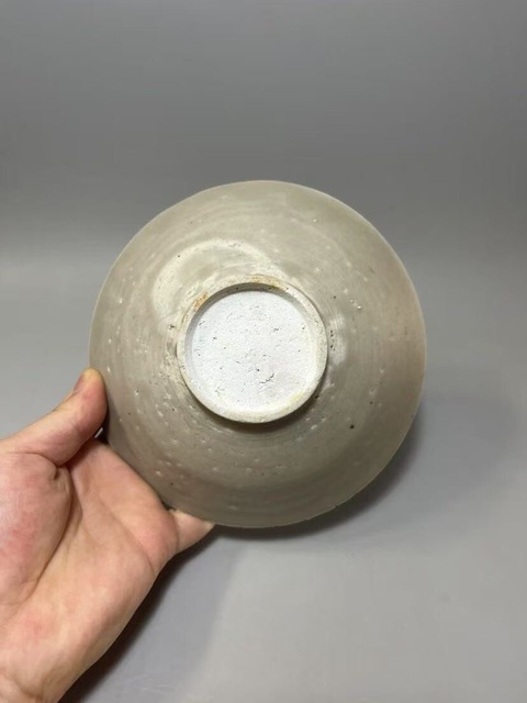 古玩陶瓷(收藏級(jí)精品)青釉刻花卉紋碗(有很高收藏價(jià)值)拍賣(mài),當(dāng)前價(jià)格0元