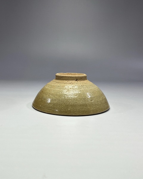 古玩陶瓷元代-龍泉窯黃釉碗拍賣(mài)，當(dāng)前價(jià)格588元