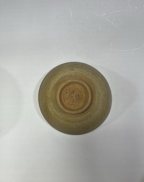 古玩陶瓷元代-龍泉窯黃釉碗拍賣(mài)，當(dāng)前價(jià)格588元