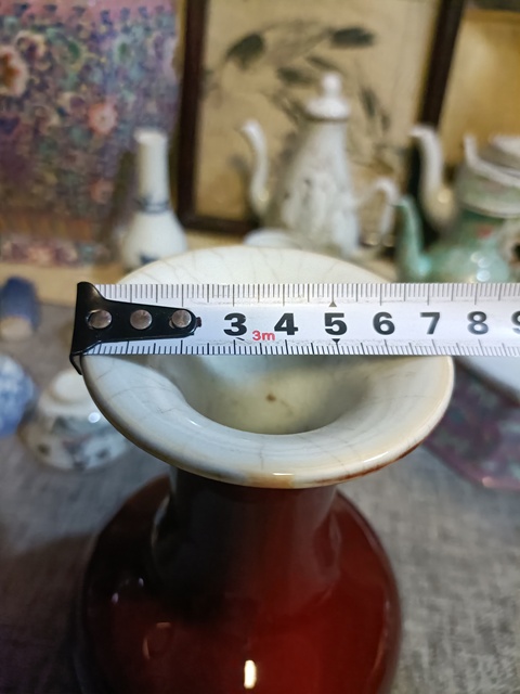 古玩陶瓷民國解放初·紅釉撇口瓶 真品鑒賞圖