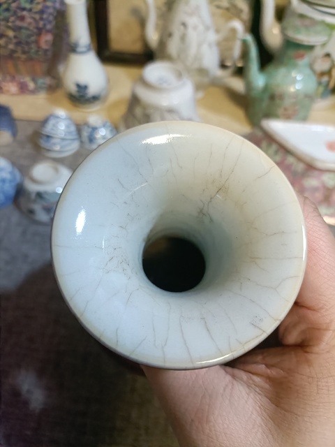 古玩陶瓷民國解放初·紅釉撇口瓶 真品鑒賞圖