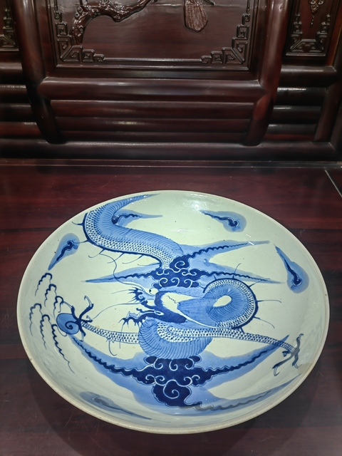 古玩陶瓷乾隆青花龍盤拍賣,當(dāng)前價(jià)格12000元