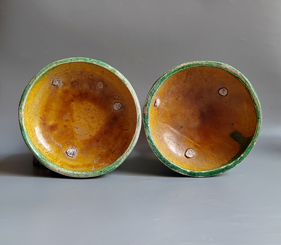 古玩陶瓷明代?三彩白胎高足盤【一對(duì)】拍賣,當(dāng)前價(jià)格3000元