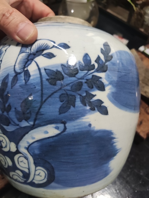 古玩陶瓷清中期花卉紋青花罐拍賣，當前價格888元