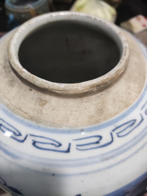 古玩陶瓷清中期花卉紋青花罐拍賣，當前價格888元