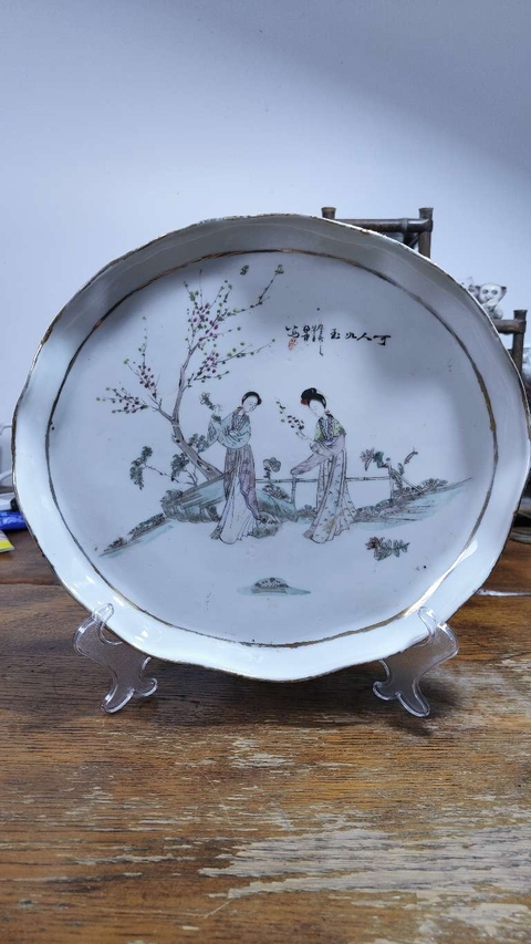 古玩陶瓷粉彩二喬圖茶盤拍賣，當前價格1999元