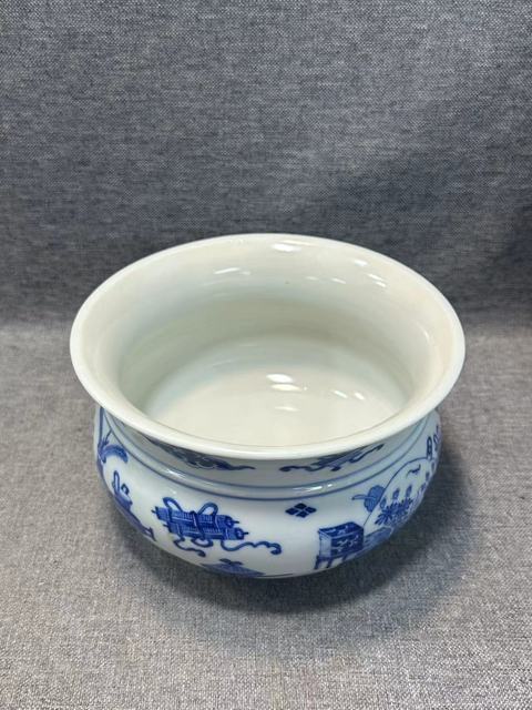 古玩陶瓷康熙青花博古紋羅漢爐拍賣,當(dāng)前價(jià)格28888元