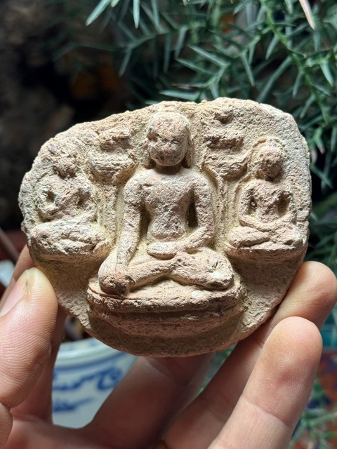 古玩雜項(xiàng)【佛教藝術(shù)】元代.三世佛擦擦 (強(qiáng)烈推薦)拍賣,當(dāng)前價格500元