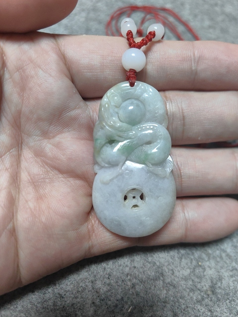 古玩玉器天然翡翠雕“龍紋掛件”拍賣,當前價格1288元