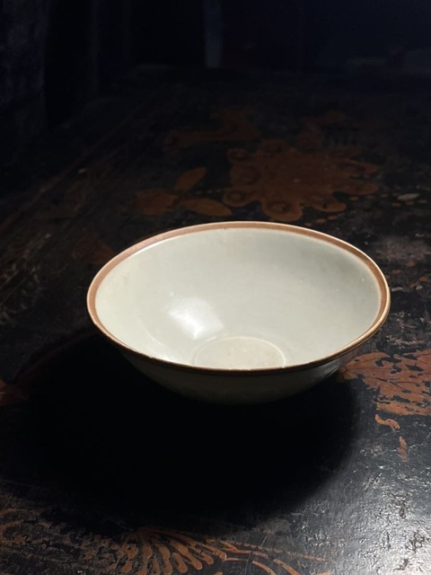 古玩陶瓷青白釉刻仰蓮紋碗真品鑒賞圖