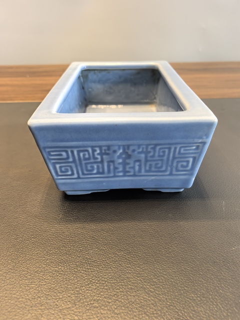 古玩陶瓷民國·天藍釉暗刻夔龍紋水仙盆真品鑒賞圖