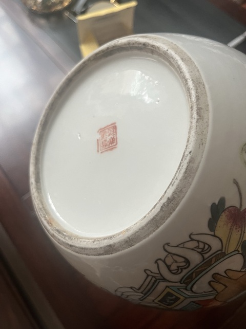 古玩陶瓷清晚期 淺絳博古名家戴裕成西瓜罐真品鑒賞圖