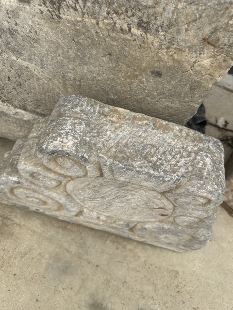 古玩雜項明.漢白玉構(gòu)件拍賣，當(dāng)前價格6500元