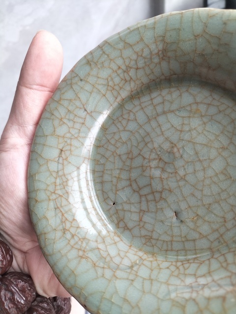 古玩陶瓷優品明早期龍泉窯帝皇綠翡翠玉化官釉盤拍賣，當前價格1680000元