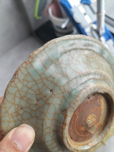 古玩陶瓷優品明早期龍泉窯帝皇綠翡翠玉化官釉盤拍賣，當前價格1680000元