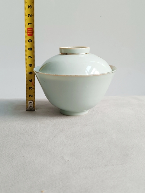 古玩陶瓷礬紅彩花卉紋蓋碗拍賣,當(dāng)前價格488元