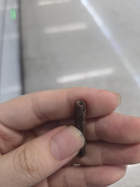 古玩玉器地方料玉管拍賣，當(dāng)前價格120元