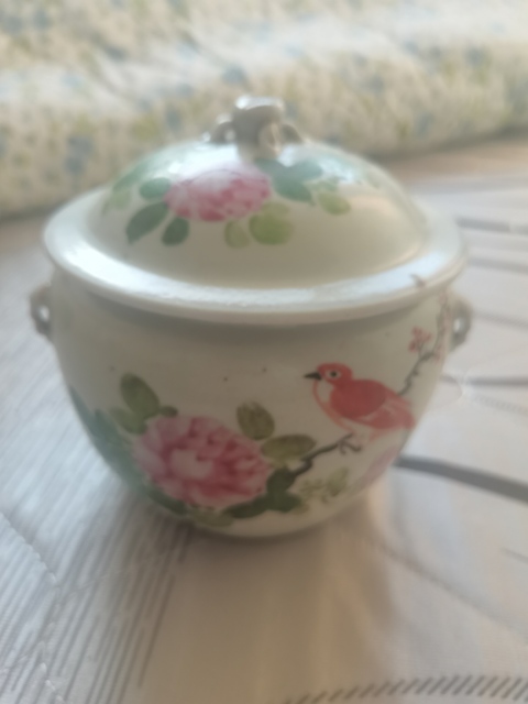 古玩陶瓷粉彩花卉紋粥罐真品鑒賞圖