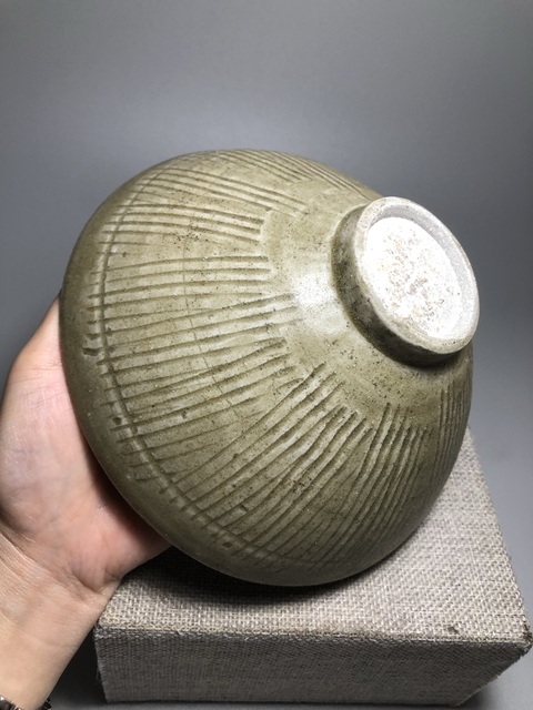 古玩陶瓷(宋代收藏級)青釉刻花紋大碗拍賣,當前價格0元