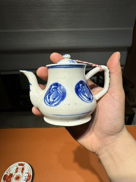 古玩陶瓷煨瓷青花團鶴紋茶壺拍賣，當前價格420元