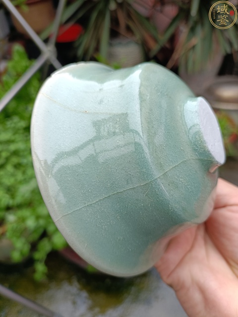 古玩陶瓷精品元代末龍泉梅子青釉茶盞拍賣，當(dāng)前價(jià)格2980元