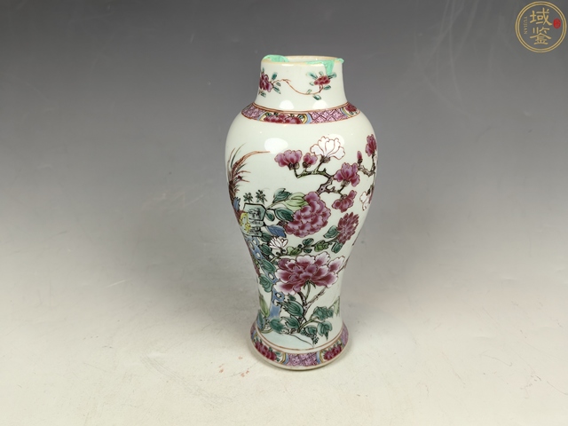 古玩陶瓷雍正 錦雞牡丹花卉紋賞瓶拍賣，當前價格11800元