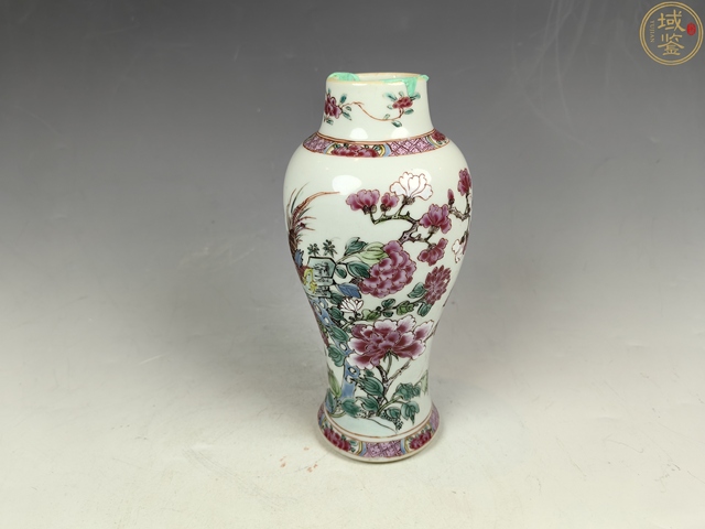古玩陶瓷雍正 錦雞牡丹花卉紋賞瓶拍賣，當前價格11800元