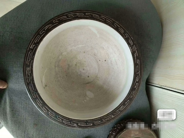 古玩陶瓷青花山水人物紋香爐真品鑒賞圖
