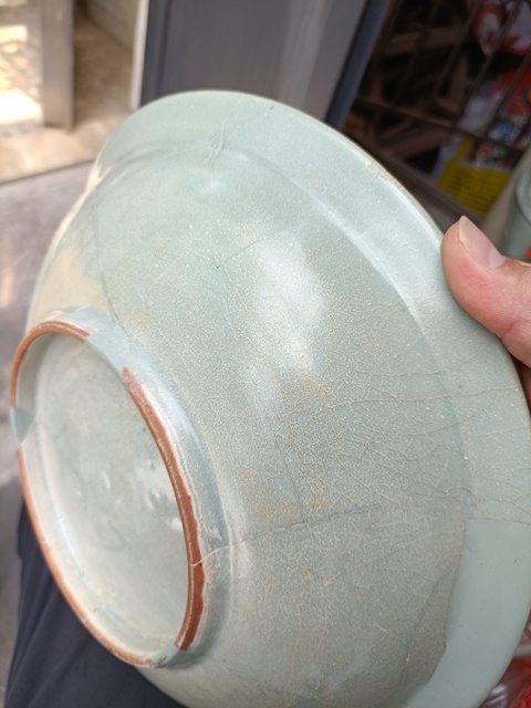 古玩陶瓷龍泉青瓷折沿盤真品鑒賞圖