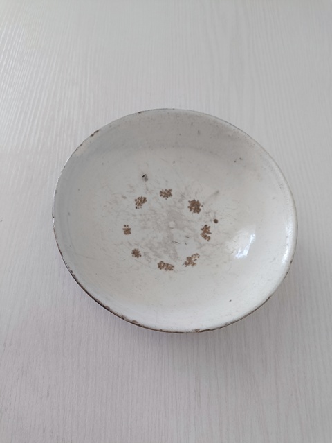 古玩陶瓷明代磁州窯淄素碗拍賣,當(dāng)前價(jià)格28元