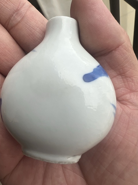 古玩陶瓷鼻煙壺拍賣，當前價格0元