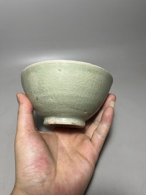 古玩陶瓷龍泉青瓷茶碗拍賣，當前價格0元