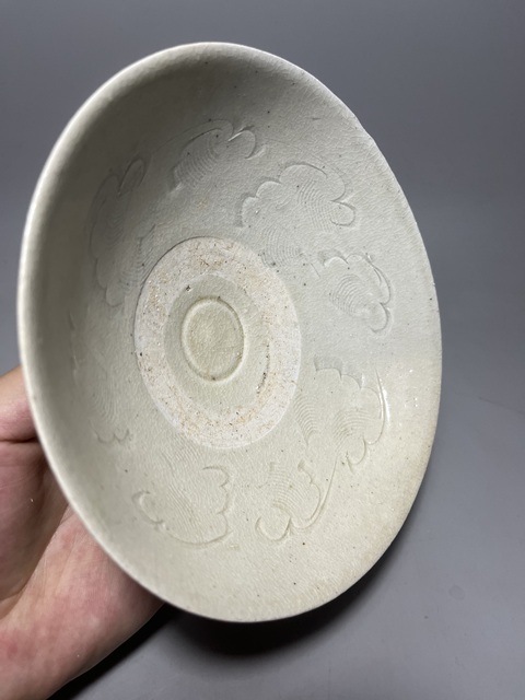 古玩陶瓷青白釉刻云氣紋碗拍賣,當前價格0元