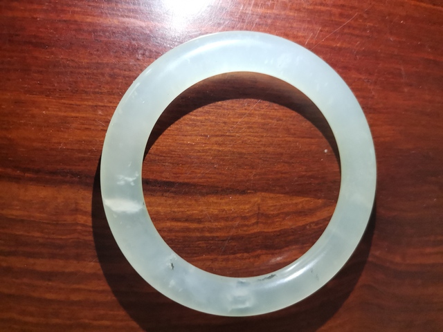 古玩玉器岫巖玉手鐲拍賣，當前價格460元