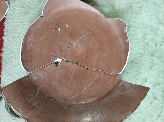 古玩陶瓷當陽峪窯醬色釉折腰芒口碗標本真品鑒賞圖