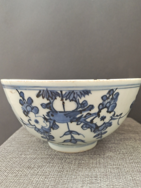 古玩陶瓷花鳥紋青花碗真品鑒賞圖