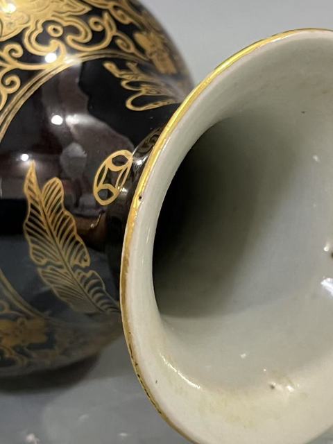 古玩陶瓷烏金釉描金觀音瓶真品鑒賞圖