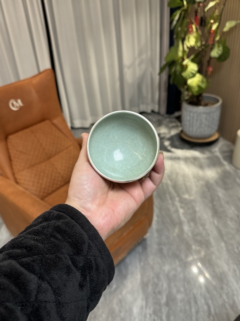 古玩陶瓷龍泉青瓷芒口盞真品鑒賞圖