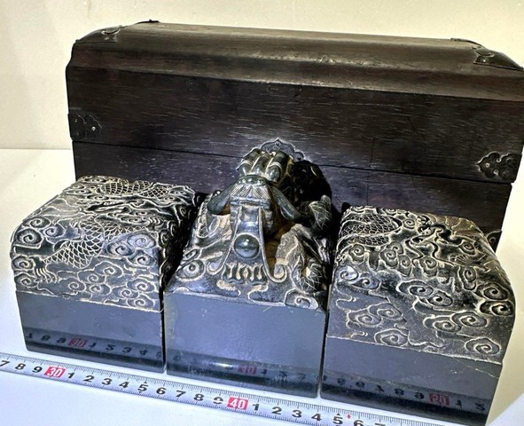 古玩玉器和田玉雕“龍鈕印”真品鑒賞圖