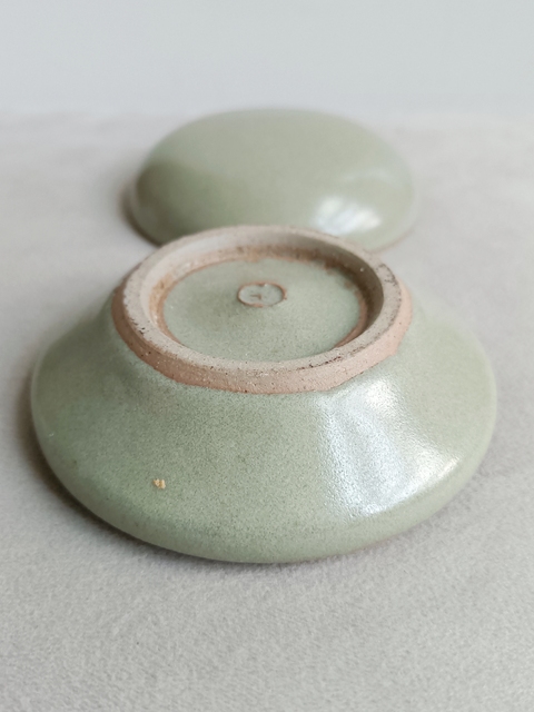 古玩陶瓷青釉印尼盒真品鑒賞圖