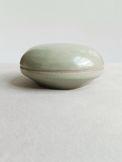 古玩陶瓷青釉印尼盒真品鑒賞圖