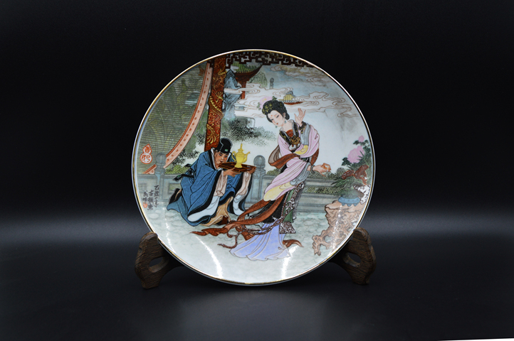 古玩陶瓷人物紋盤真品鑒賞圖