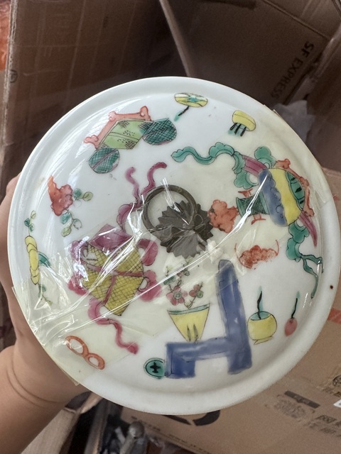 古玩陶瓷粉彩博古圖節盒真品鑒賞圖