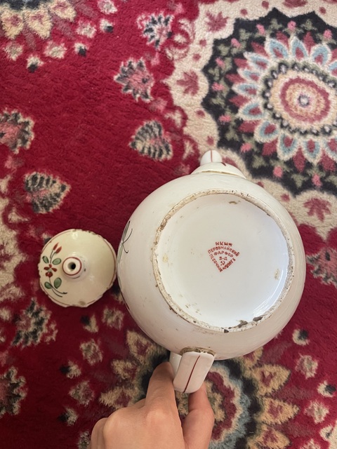 古玩陶瓷蘇聯瓷壺真品鑒賞圖